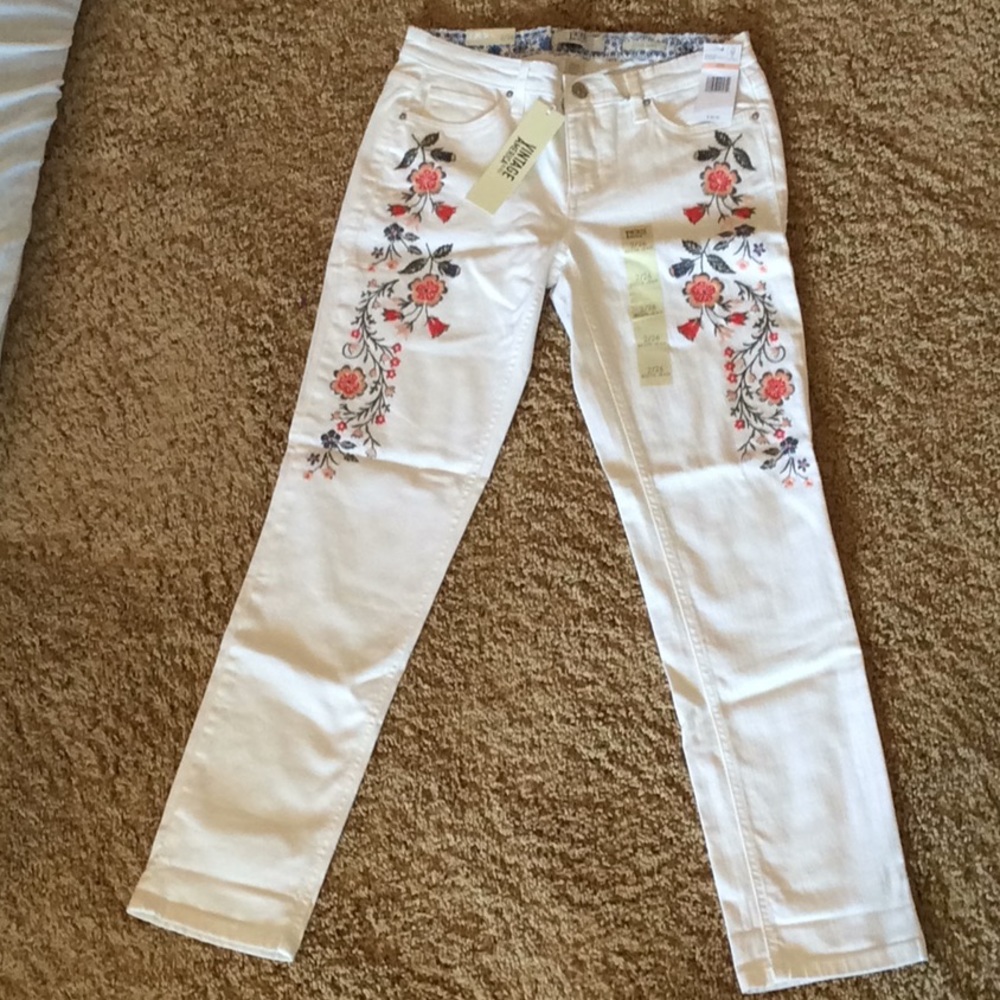 New With Tags, Embroidered white denim jeans